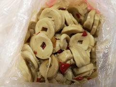 -梁老三麻辣鸡头总店