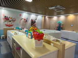 -Cool  Fun 蓝鲸π婴幼儿水育中心(宜乐荟店)