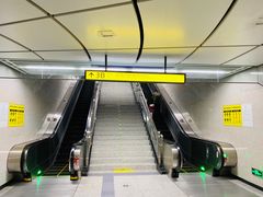 -红土地(地铁站)