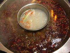 -小天鹅火锅·一线江景洪鼎旗舰店(洪崖洞店)