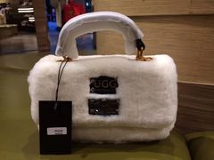 -SUTTONS UGG Box Hill分店