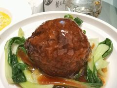 蟹粉狮子头-中心大酒店·本味餐厅