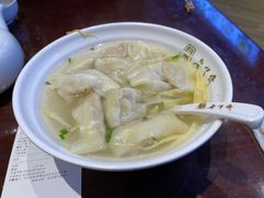 刀鱼馄饨-老半斋(福州路店)