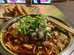 -薛记襄阳香辣牛肉面(平安路店)