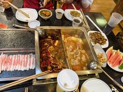 -百年川椒重庆老火锅(光谷店)