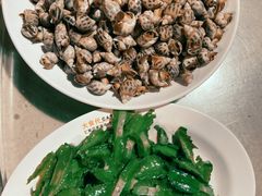 -三亚火车头万人海鲜广场