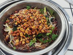 -周良天山牛杂城(天山路总店)