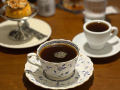 -Café Monson