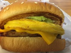 法式煎蛋猪肉芝士堡-汉堡王(北京三里屯购物中心)