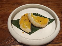 云南现烤玫瑰鲜花饼-云海肴·汽锅鸡·云南代表菜(美罗城店)