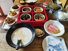 桐叶粑粑-上席擂茶·新中式青年茶馆(古城店)