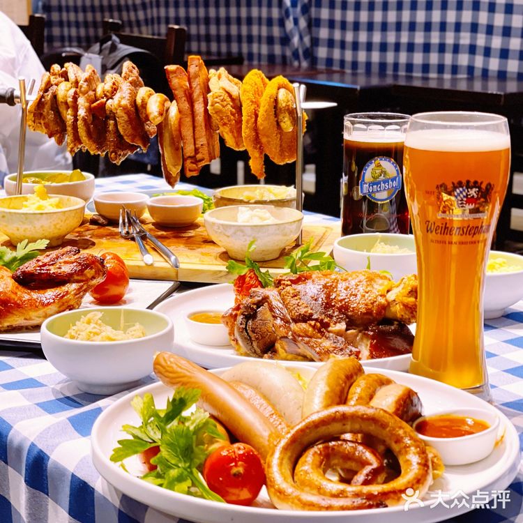 辛德勒啤酒德餐厅正宗德国黑啤烤脆皮猪肘