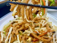 -丹水桥地锅鱼·翘嘴鲌·地方特色全鱼宴(丹江口大坝店)