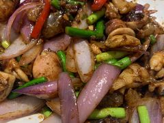 -赶海部落海鲜城(海阳路店)