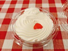 -红宝石·鲜奶小方·海派西点房(南丹店)