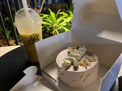 爆芋泥蛋糕-喜茶(深圳欢乐海岸LAB店)