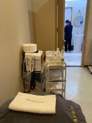 -More摩尔医美の注射线雕光电中心