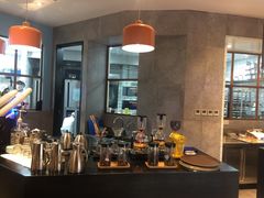 -Dough&Joe团憩(瑞虹天地月亮湾店)