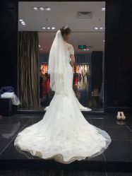 点击看大图 -GRACE KELLY婚纱与礼服(北京店)