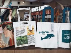 -抱抱地球咖啡馆(国家海洋博物馆店)