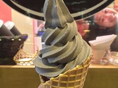 乌龙茶雪糕筒-VIA TOKYO