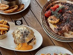 黄金牛肉堡-Bistro 63 创意融合料理(广粤天地店)