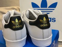 -阿迪达斯(武林银泰三叶草店)