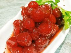 吐鲁番紫葡萄-艾丁湖烤全羊西域文化主题餐厅(新天润店)