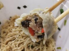 鲜肉云吞面-佳面馆·竹升云吞面·爽鱼皮·牛腩面(易发店)