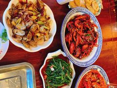 -郑东靓靓虾馆·金牌油焖大虾(天泽街店)