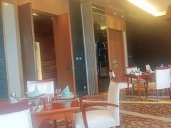 -粤尚腾香居中餐厅(首都机场希尔顿店)