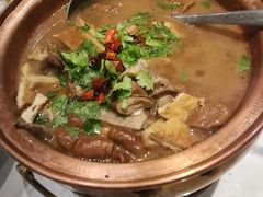 老汤卤煮火烧-京味斋·北京烤鸭(北京南站洋桥店)
