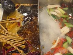 -百年川椒重庆老火锅(光谷店)