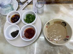 -一口猪海鲜浑锅·东北家常菜