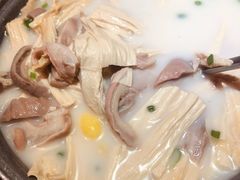腐竹银杏煲猪肚-渔家灯火(明湖店)