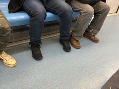 -东方体育中心(地铁站)