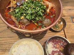 -成都你六姐·牛肉冒菜(上海环宇荟店)
