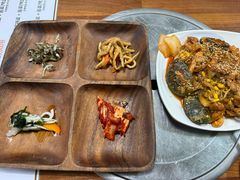 -城山辣炒黑猪肉