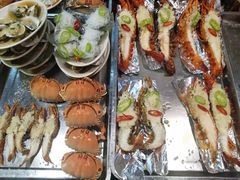 -六合夜市