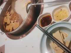 -洪氏嗨捞·猪肚鸡火锅(阳光天地店)