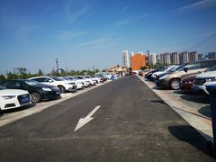 -融创茂-停车场