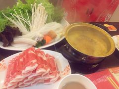 -呷哺呷哺(世贸.工三店)