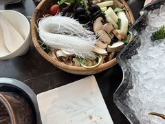 -金陵饭店 56F 家·海鲜火锅餐厅