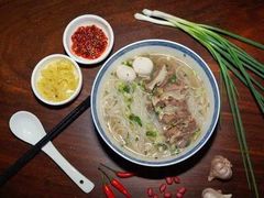 -子潇春庞牛腩粉(三大银行店)