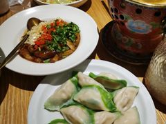 -关东小磨东北菜(上海长风大悦城店)
