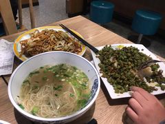 -西部马华清真兰州牛肉面·烧烤夜市(三里河店)