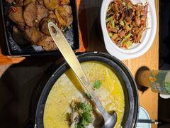 -九锅一堂酸菜鱼(万达广场店)