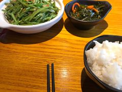 -苗小坛酸汤鱼(酒仙桥店)