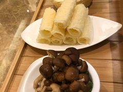 -彩虹坊火锅(宁穿路店)