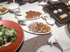 -皇城根·鲁菜济南菜·吊炉烤鸭·炒鸡鱼头(济南旗舰店)